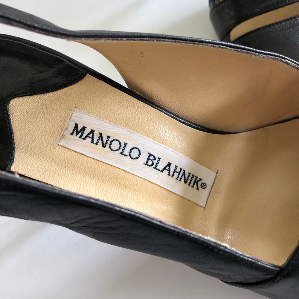 Manolo Blahnik Leather Pointed Toe Slingback Pumps - Picture 7 of 10